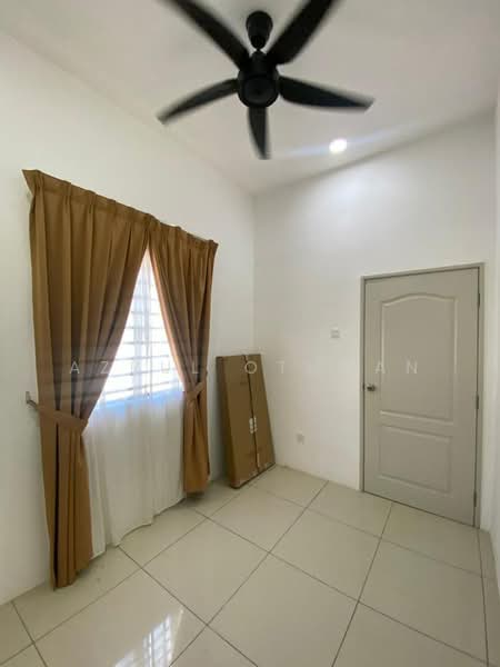 TAMAN BAYU INDERA LUKUT untuk Untuk Dijual - RM 340,000, Mac 2026 - Interior - PropertyGuru.com.my