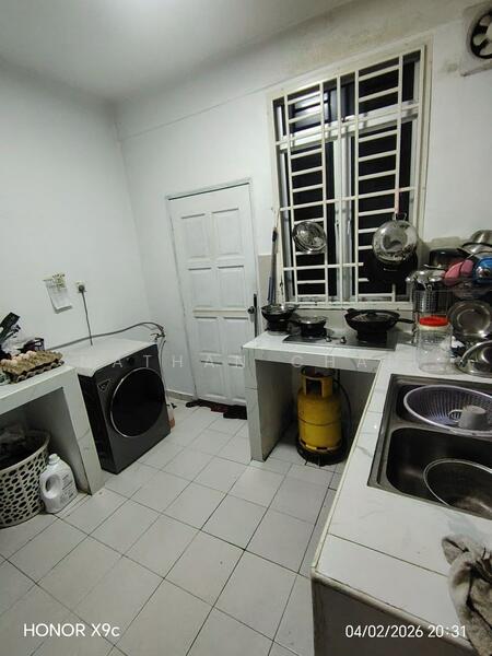 Townhouse for Sale in Taman Scientex Senai (Senai) - Nathan Chan - Kitchen - PropertyGuru.com.my