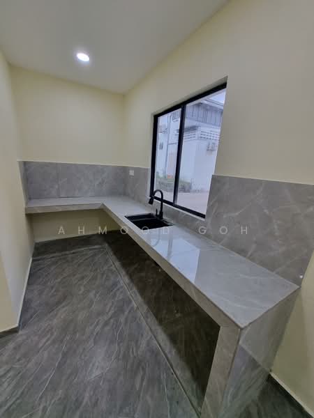 1-storey Terraced House for Sale in Taman Ungku Tun Aminah (Skudai) - AhMood Goh - Kitchen - PropertyGuru.com.my