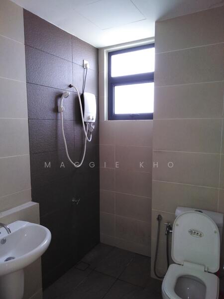 Condominium for Sale at Ascenda Residence @ Skyarena - Maggie Kho - Bathroom - PropertyGuru.com.my