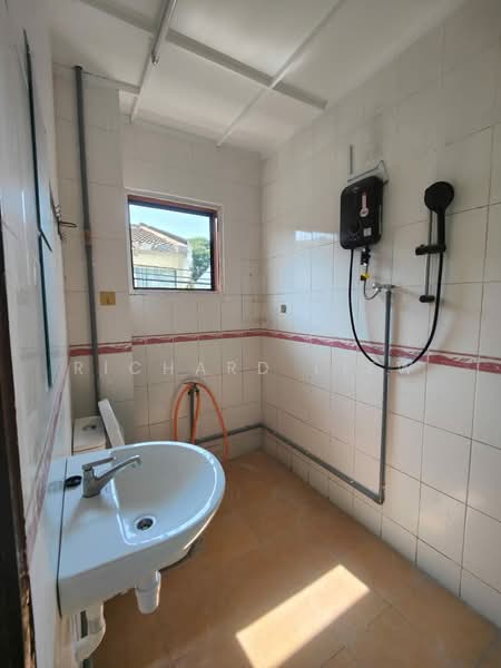 2-storey Terraced House for Sale in SS 24, Taman Megah (Petaling Jaya) - Richard Liew - Bathroom - PropertyGuru.com.my