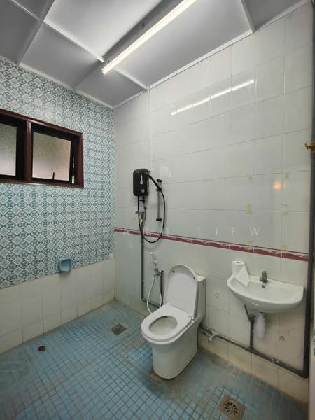 Rumah Teres 2-Tingkat untuk Dijual di Taman Megah (Ss 24) (Petaling Jaya) - Richard Liew - Bathroom - PropertyGuru.com.my