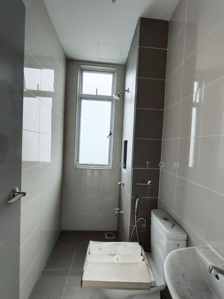 Apartment for Sale at D'Lagoon Luxury Apartment - Ee Fong Toh - Bathroom - PropertyGuru.com.my