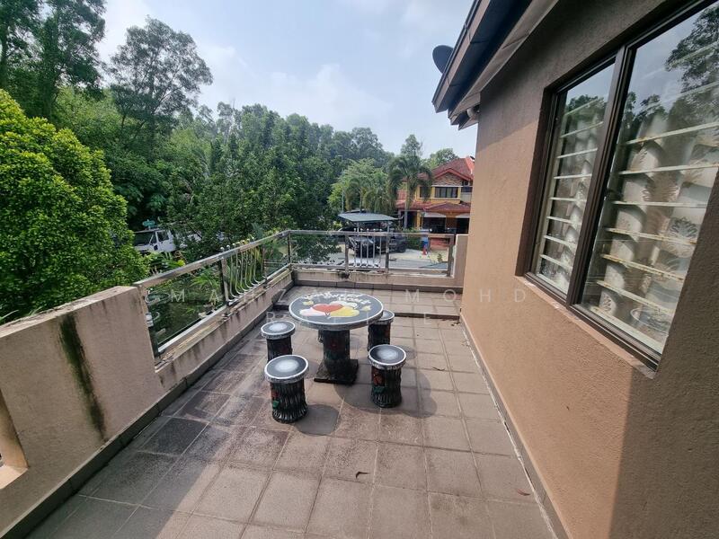 2-storey Terraced House for Sale in Seksyen U6 (Shah Alam) - Mahzah Mohd Rapiee - Balcony - PropertyGuru.com.my