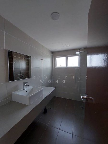 Paraiso Residence @ The Earth untuk Untuk Dijual - RM 799,000, Mac 2026 - Bathroom - PropertyGuru.com.my