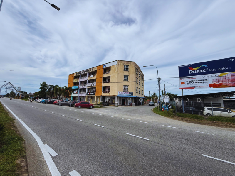 Shop for Sale in Kampung Padang Midin (Bukit Payung) - Alias Bin Mohamad - Exterior - PropertyGuru.com.my