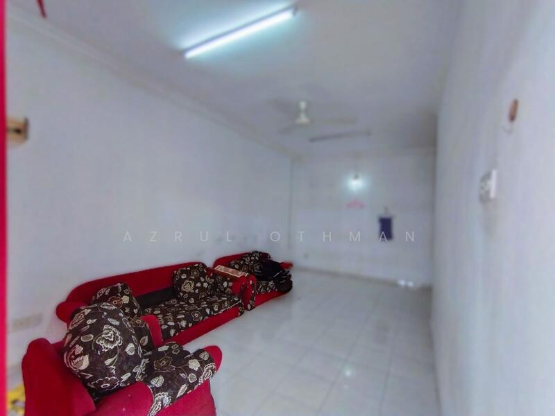 1-storey Terraced House for Sale in Bahau (Negeri Sembilan) - Azrul Othman - Living Room - PropertyGuru.com.my