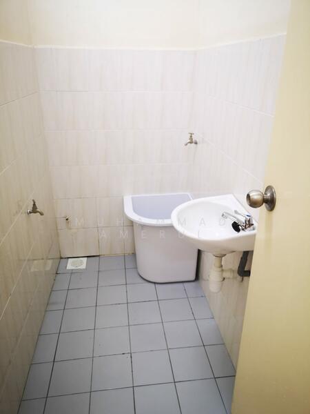 Apartment for Rent at Seri Angsana - Muhammad Amerul - Bathroom - PropertyGuru.com.my