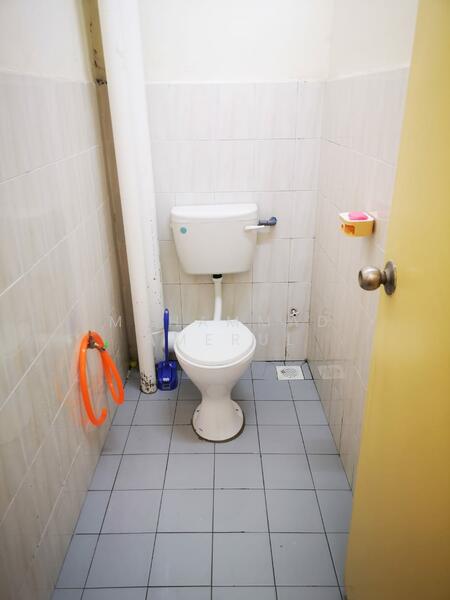 Apartment for Rent at Seri Angsana - Muhammad Amerul - Bathroom - PropertyGuru.com.my