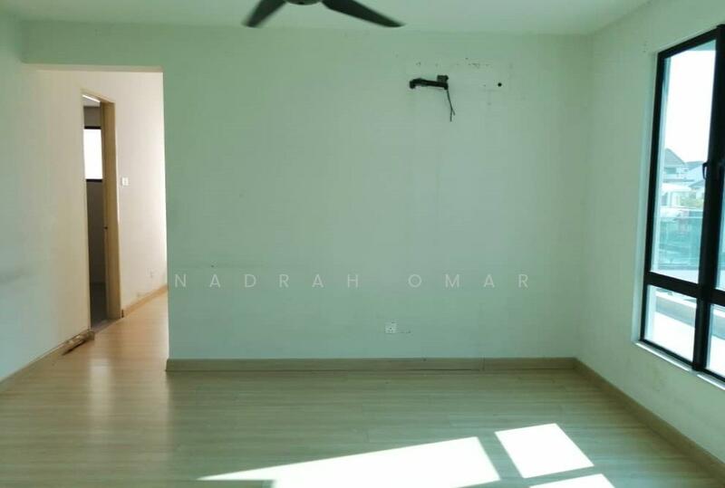 2-storey Terraced House for Sale in Denai Alam (Shah Alam) - Nadrah Omar - Interior - PropertyGuru.com.my
