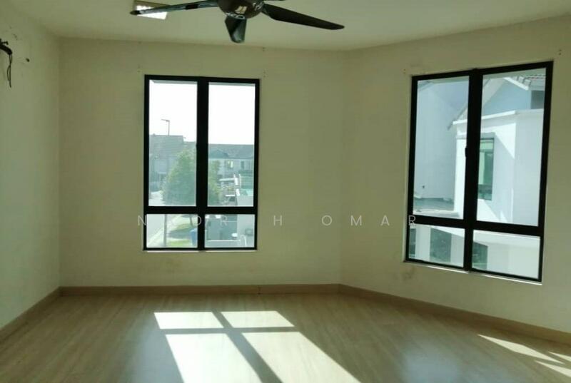 2-storey Terraced House for Sale in Denai Alam (Shah Alam) - Nadrah Omar - Interior - PropertyGuru.com.my