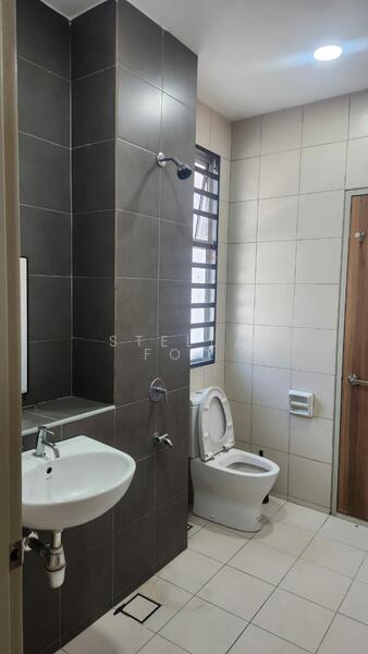 Serenia Amani @ Serenia City untuk Untuk Disewa - RM 1,900 /bulan, Feb 2026 - Bathroom - PropertyGuru.com.my