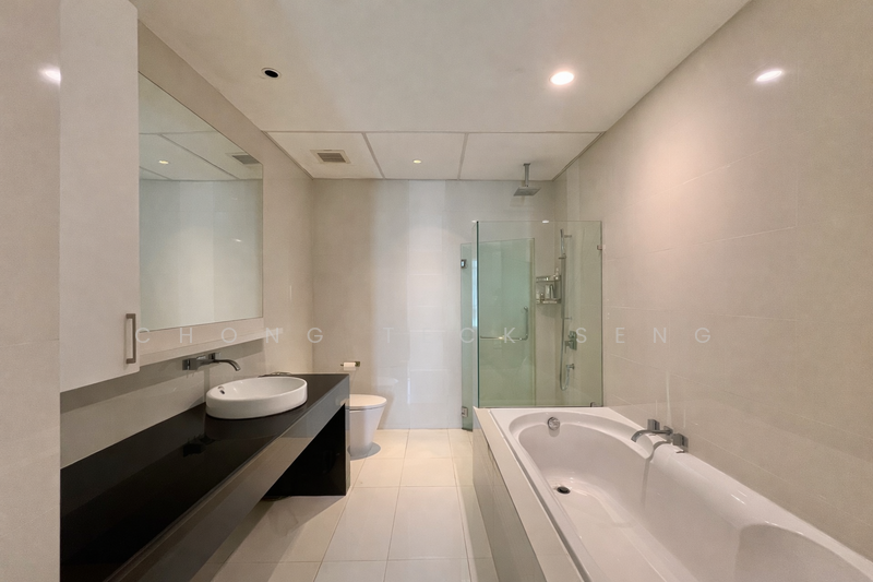 Service Residence for Sale at Gateway Kiaramas Residences - Chong Teck Seng - Bathroom - PropertyGuru.com.my