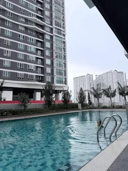 Kediaman Servis untuk Dijual di Residensi MH Platinum 2 - Rashidah Juremi - Pool - PropertyGuru.com.my