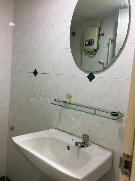 Condominium for Rent at N-Park Condominium - Dylan Low - Bathroom - PropertyGuru.com.my