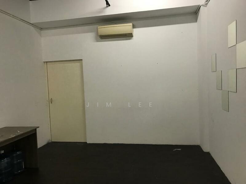 Kedai untuk Dijual di Damansara Idaman (Ara Damansara) - Jim Lee - Interior - PropertyGuru.com.my