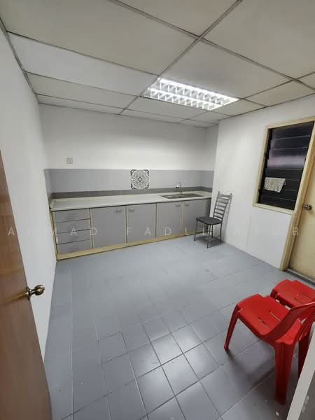 Office for Rent in KLCC (KL City Centre) - Ahmad Fadli Ayub - Kitchen - PropertyGuru.com.my