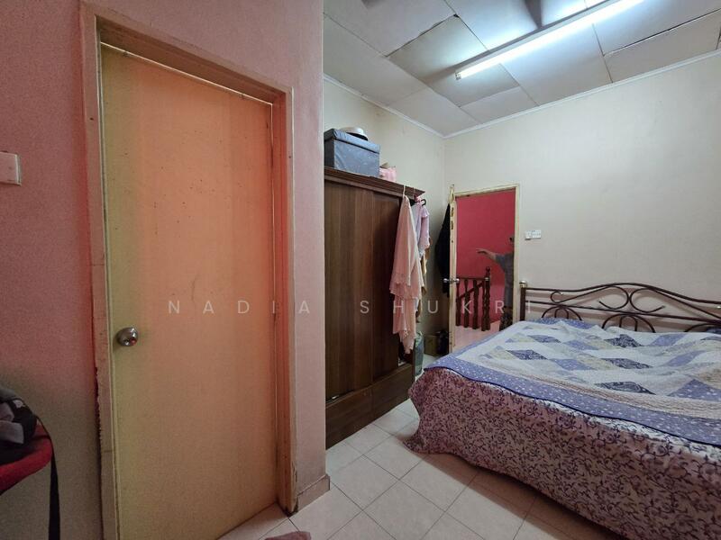 [HOT AREA DEKAT MASJID] Jalan Kristal Seksyen 7 Shah Alam untuk Untuk Dijual - RM 650,000, Apr 2026 - Bedroom - PropertyGuru.com.my