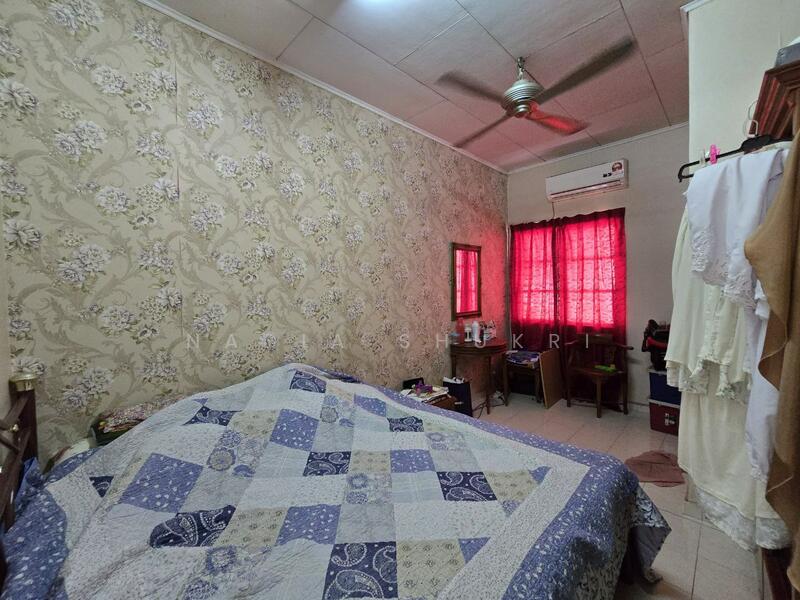 [HOT AREA DEKAT MASJID] Jalan Kristal Seksyen 7 Shah Alam untuk Untuk Dijual - RM 650,000, Apr 2026 - Bedroom - PropertyGuru.com.my