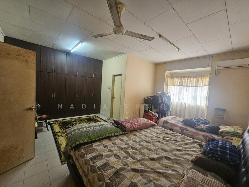[HOT AREA DEKAT MASJID] Jalan Kristal Seksyen 7 Shah Alam untuk Untuk Dijual - RM 650,000, Apr 2026 - Bedroom - PropertyGuru.com.my