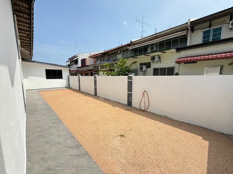 Rumah Teres 1 Tingkat untuk Dijual di Ujong Pasir (Melaka) - Celine Chen - Exterior - PropertyGuru.com.my