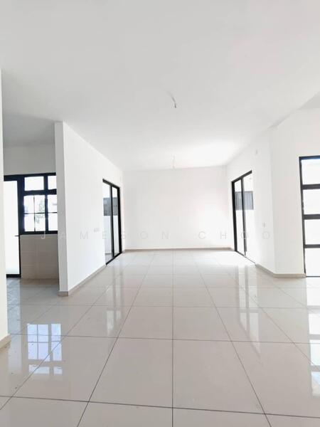 Attleborough / Tate Bilston 22'x65' @ Eco Botanic untuk Untuk Dijual - RM 1,500,000, Mac 2026 - Living Room - PropertyGuru.com.my