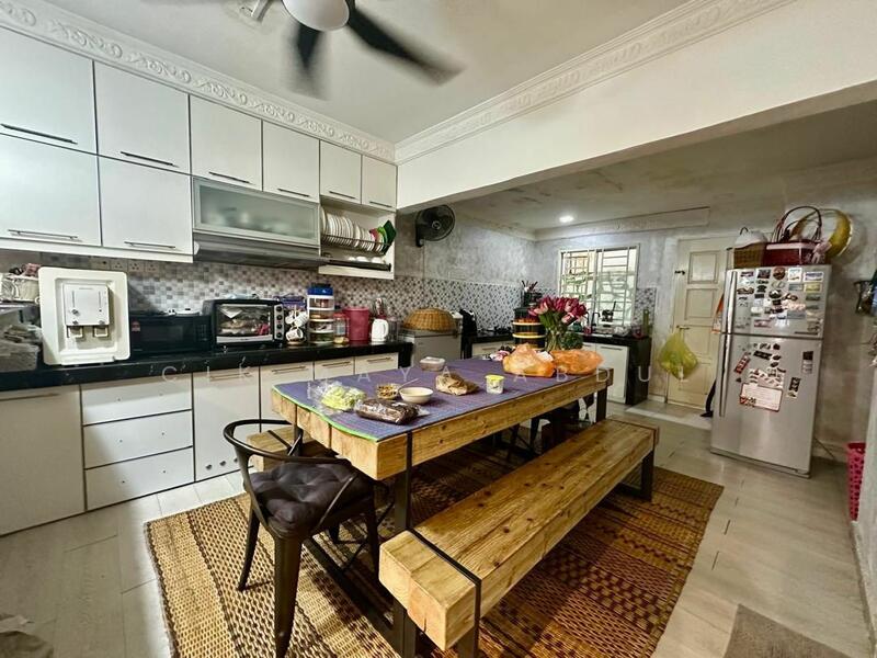3-storey Terraced House for Sale in Taman Melawati (Ulu Kelang) - Cik Maya Abdul - Kitchen - PropertyGuru.com.my