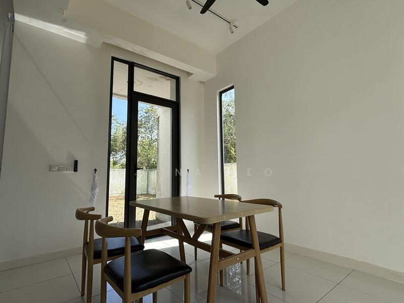 Terraced House for Rent in Medini (Iskandar Puteri (Nusajaya)) - Rayna Seo - Dining Room - PropertyGuru.com.my