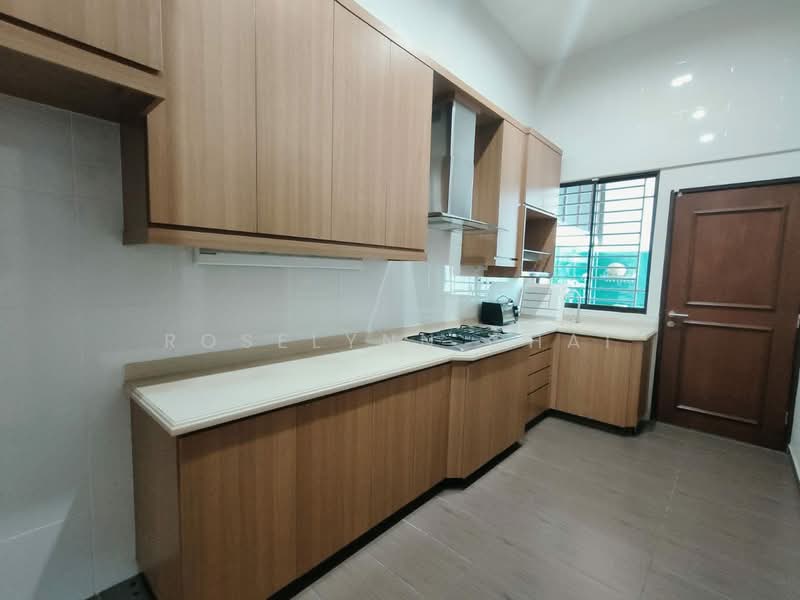 Semi-Detached House for Sale in Bukit Indah (Iskandar Puteri (Nusajaya)) - Roselynn Chai - Kitchen - PropertyGuru.com.my