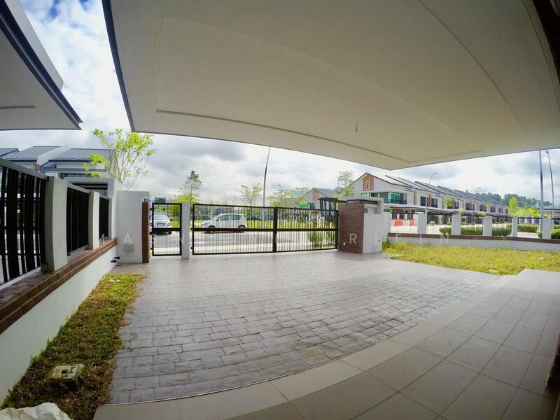 2-storey Terraced House for Sale in Shah Alam (Selangor) - Masnizah Arifin - Exterior - PropertyGuru.com.my