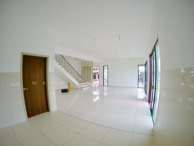 2-storey Terraced House for Sale in Shah Alam (Selangor) - Masnizah Arifin - Living Room - PropertyGuru.com.my