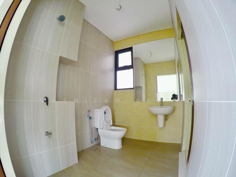 2-storey Terraced House for Sale in Shah Alam (Selangor) - Masnizah Arifin - Bathroom - PropertyGuru.com.my