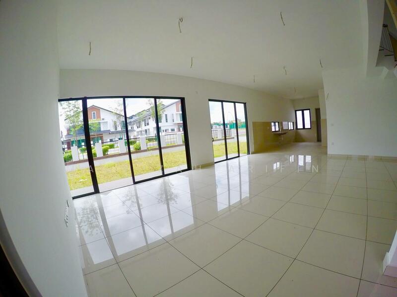 2-storey Terraced House for Sale in Shah Alam (Selangor) - Masnizah Arifin - Living Room - PropertyGuru.com.my