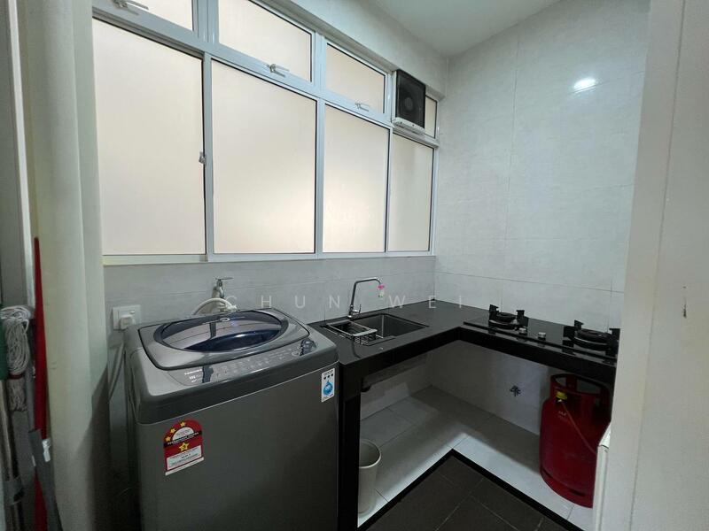 Condominium for Rent at Paraiso Residence @ The Earth - Chun Wei - Kitchen - PropertyGuru.com.my