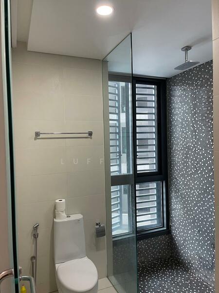 Vogue Suites One untuk Untuk Disewa - RM 3,300 /bulan, Feb 2026 - Bathroom - PropertyGuru.com.my
