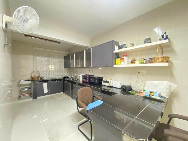 SS12 untuk Untuk Dijual - RM 1,050,000, Mac 2026 - Kitchen - PropertyGuru.com.my