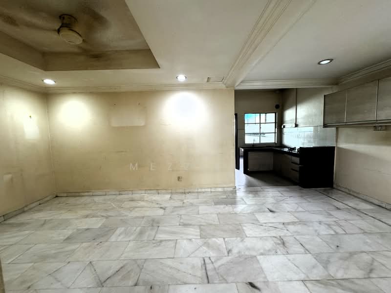 Taman Dato Ahmad Razali untuk Untuk Dijual - RM 1,000,000, Feb 2026 - Kitchen - PropertyGuru.com.my