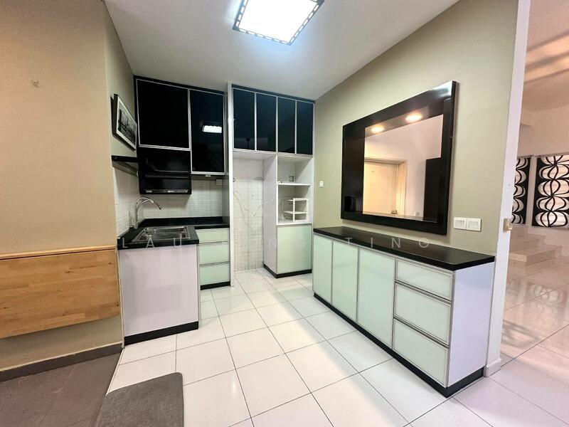 2-storey Terraced House for Rent in Johor Bahru (Johor) - Lau Ping Ting - Kitchen - PropertyGuru.com.my
