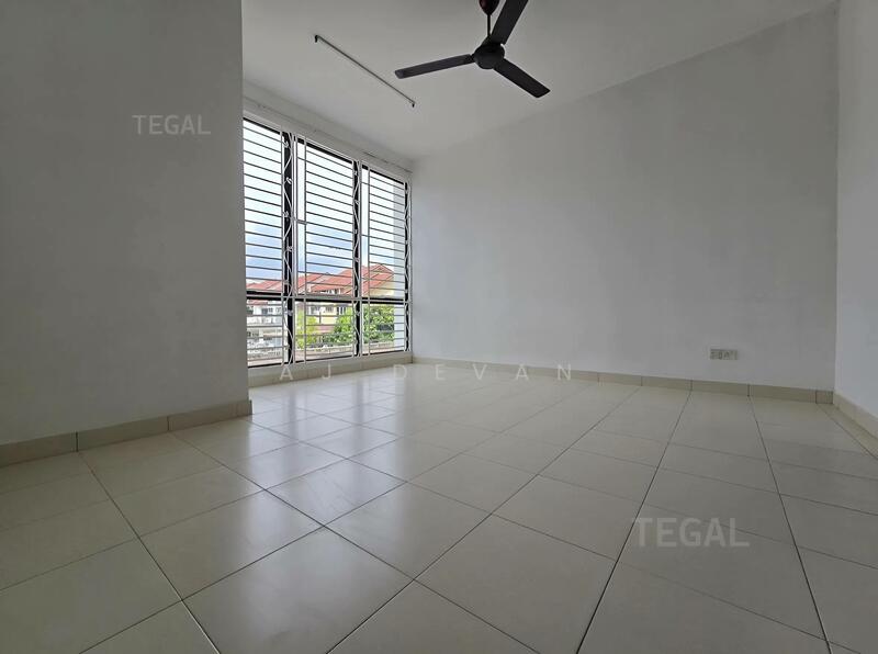 2-storey Terraced House for Sale in Bandar Puteri (Klang) - AJ Devan - Living Room - PropertyGuru.com.my