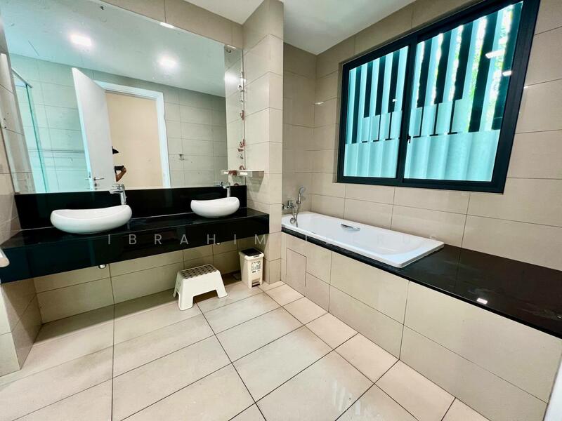 Semi-Detached House for Sale in Cyberjaya (Selangor) - Ibrahim Iderus - Bathroom - PropertyGuru.com.my