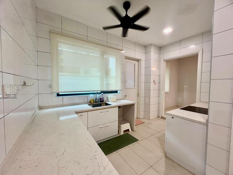 Semi-Detached House for Sale in Cyberjaya (Selangor) - Ibrahim Iderus - Kitchen - PropertyGuru.com.my