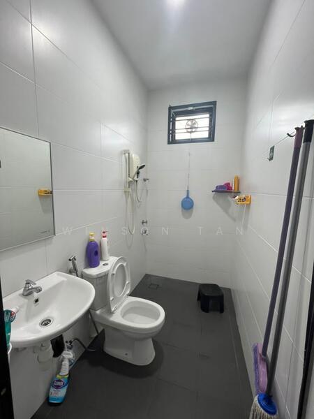 2-storey Terraced House for Sale in Taman Austin Duta (Tebrau) - Winson Tan - Bathroom - PropertyGuru.com.my