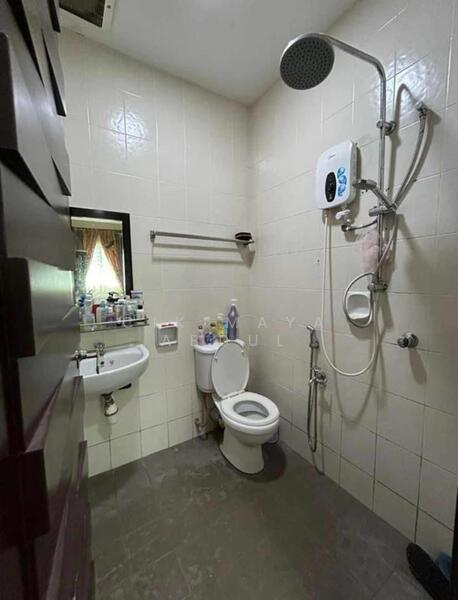 Taman Gombak Permai untuk Untuk Dijual - RM 1,300,000, Feb 2026 - Bathroom - PropertyGuru.com.my