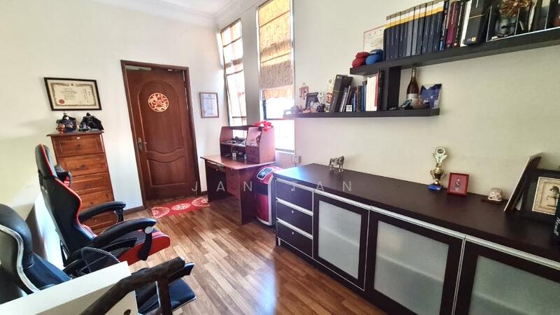 2.5-storey Terraced House for Sale in Bayan Lepas (Penang) - Jan Tan - Study - PropertyGuru.com.my
