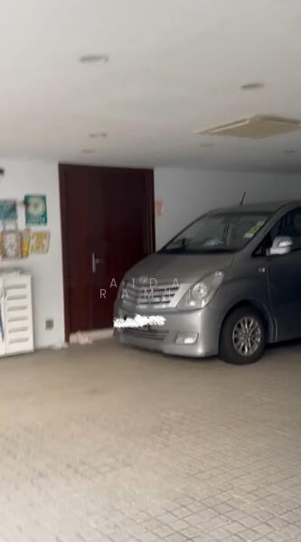 Bungalow for Sale in Bukit Jelutong (Shah Alam) - Aida Ramli - Car Park - PropertyGuru.com.my