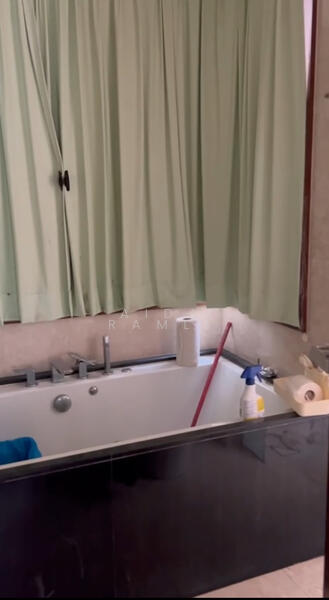 Bungalow for Sale in Bukit Jelutong (Shah Alam) - Aida Ramli - Bathroom - PropertyGuru.com.my