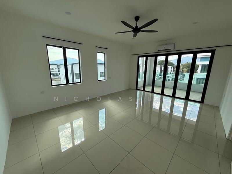 SunLand Residence untuk Untuk Dijual - RM 980,000, Feb 2026 - Living Room - PropertyGuru.com.my