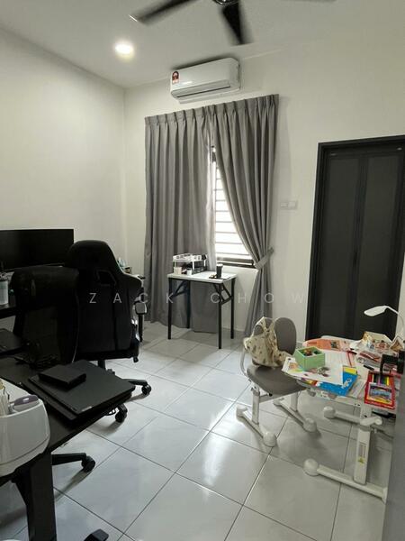 2-storey Terraced House for Sale in Taman Austin Duta (Tebrau) - Zack Chow - Study - PropertyGuru.com.my