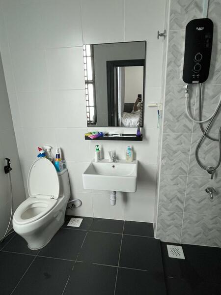 2-storey Terraced House for Sale in Taman Austin Duta (Tebrau) - Zack Chow - Bathroom - PropertyGuru.com.my