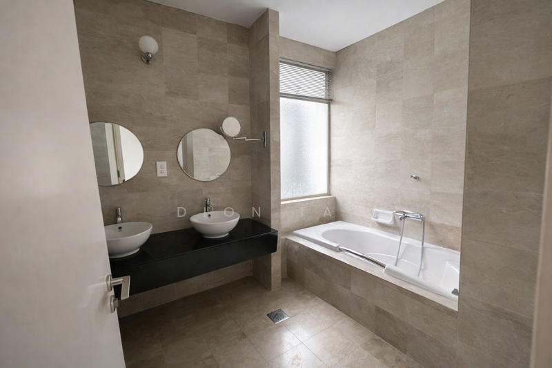 Rumah Berkembar untuk Dijual di Valencia (Sungai Buloh) - Dion Tan - Bathroom - PropertyGuru.com.my